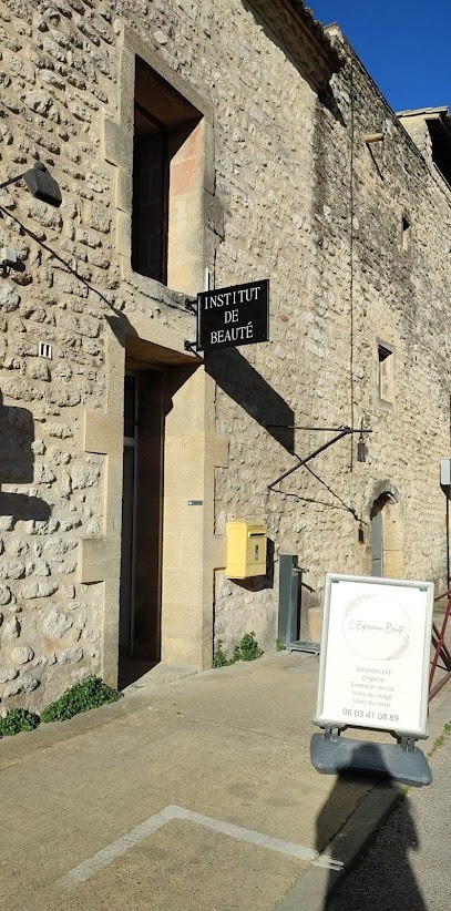 L'expérience beauté, Esthéticienne à Saint-Hilaire-d'Ozilhan