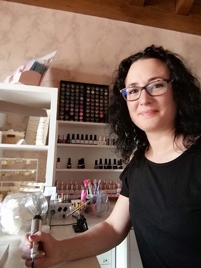 Ongles Et Beauté Par Coralie, Institut de Beauté à Palladuc