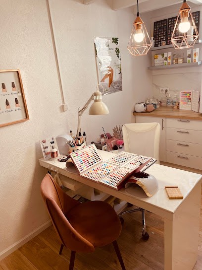 French Touch By Clémence, Institut de Beauté à La Roche-sur-Yon