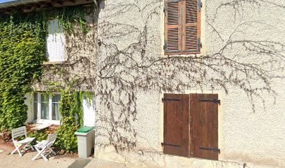 Ongles SNS, Institut de Beauté à Priay