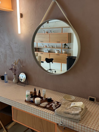 FaceKult Studio, Institut de Beauté à Paris 02