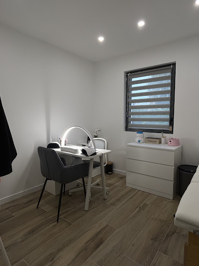 Luxury Beauty By Lisa Institut De Beauté à Marange-Silvange