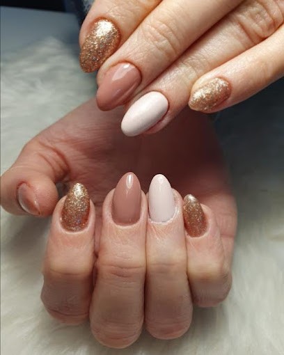 Les Ongles De Marina, Institut de Beauté à Saint-Gervais