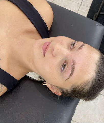 Még Beauty And Brows, Institut de Beauté à Voiron