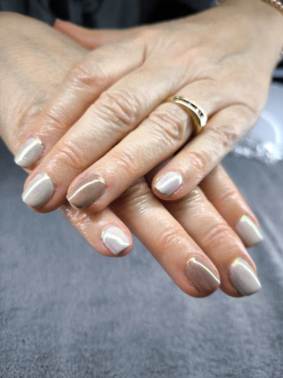 Beauté Ongles Et Cils Institut De Beauté à Plouguiel