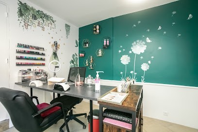 Nine'Art Passion Prothésiste Ongulaire, Institut de Beauté au Luc