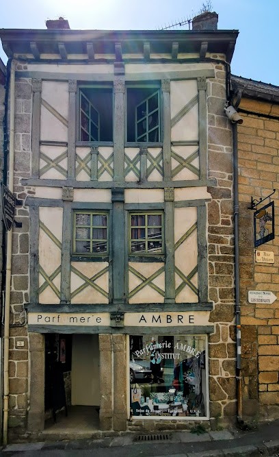 Parfumerie Ambre, Institut de Beauté à Moncontour