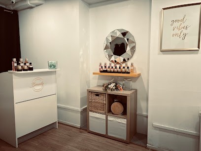 L'instant Beauté By Steph, Institut de Beauté à Pantin