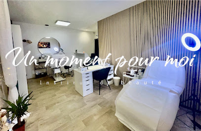 Un Moment Pour Moi, Institut De Beauté à Betton