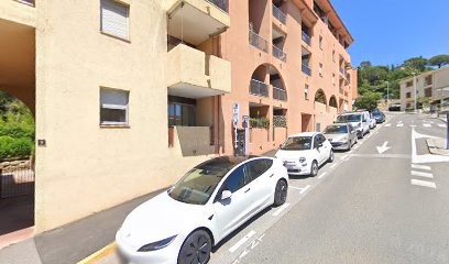 Caroline Regoli Institut, Institut de Beauté à Sainte-Maxime