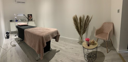 R Beauty Regard, Esthéticienne à Morières-lès-Avignon