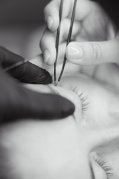 Mb Studio - Spécialiste Du Regard & Maquillage Permanent Institut De Beauté à Mandelieu-la-Napoule