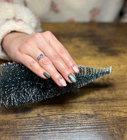 S'nails | Sarah Prothésiste Ongulaire Institut De Beauté à la Garde