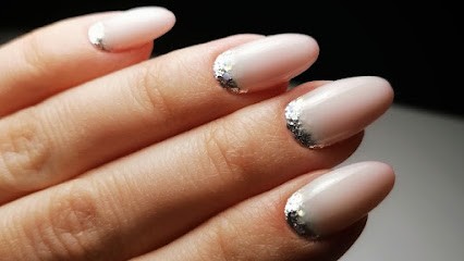 Cresthina Nails, Institut de Beauté à Avon