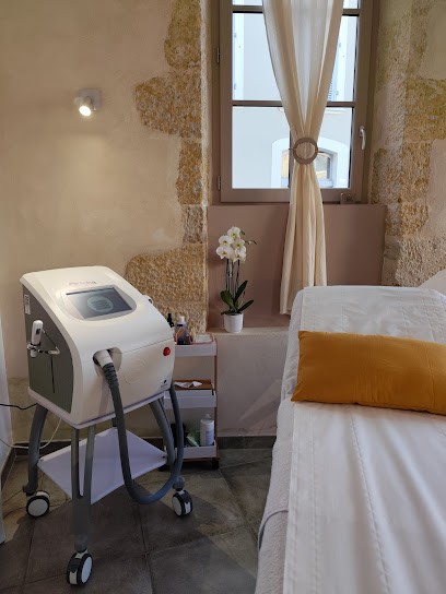 LEA LINDEMANN, Esthéticienne à Auch