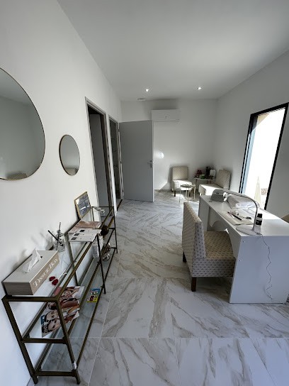 L'institut D'Aurélie, Institut de Beauté à Toulaud