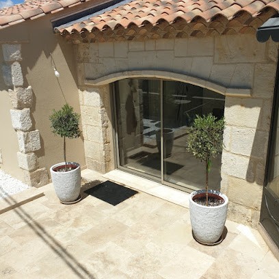 Le Boudoir Des Femmes By Maëlys, Institut de Beauté à Vers-Pont-du-Gard