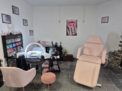 Ô Coquettes Prothésiste Ongulaire Institut De Beauté à Billom