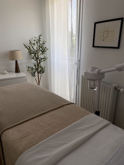 Alice Drnd | Esthéticienne & Naturopathe Bassens - santé de la peau et inflammation chronique, Institut de Beauté à Bassens