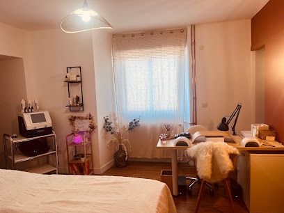 Maison Beauté - Par Amandine, Institut De Beauté à Beuste