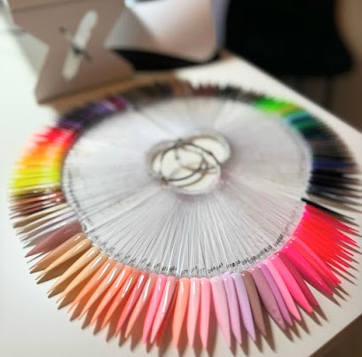 Des Cils Aux Ongles, Institut de Beauté à Entraigues-sur-la-Sorgue