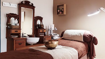 Es'ethik, Institut De Beauté Et Magasin De Curiosité, Institut De Beauté au Pertre