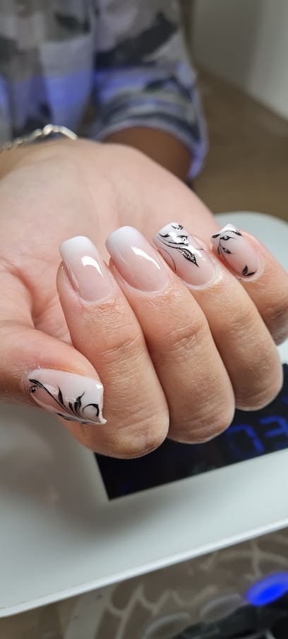 La Féerie Des Ongles, Institut de Beauté à Baratier