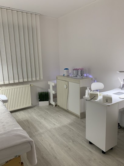 Institut Deeby Makeup, Institut de Beauté à Mont-Bonvillers