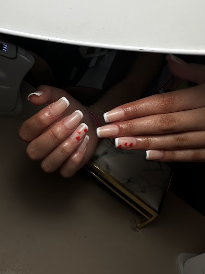 Nails By Oce, Institut de Beauté à Muret