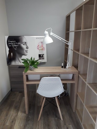 L'effet Poudré, Institut de Beauté à Beaufou