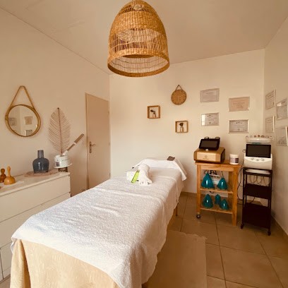 Derma Studio By Laurie K, Institut de Beauté à Mouriès