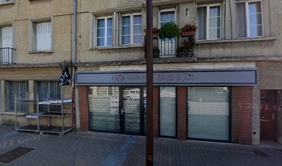 Alfonso Laetitia Bernalda Eugenie, Institut de Beauté à Nouzonville