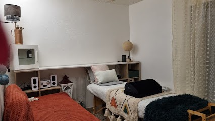 Esthetique by Valerie Nails Effect, Esthéticienne à Sainte-Anastasie