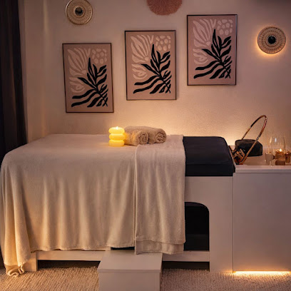 The Glow Beauty Bar | Massages & Headspa | Le Cannet, Institut De Beauté au Cannet