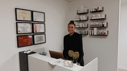 L'instant Beauté De Léa, Institut De Beauté à Mézières-sur-Couesnon