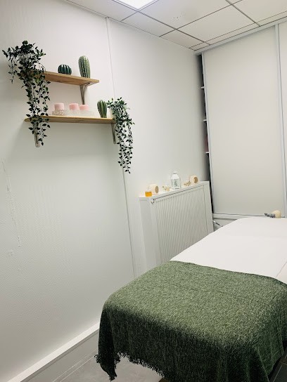 Make-u Up, Institut de Beauté à Sarcelles