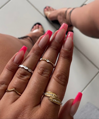 Dulcevicky Nails, Institut de Beauté à Marsillargues