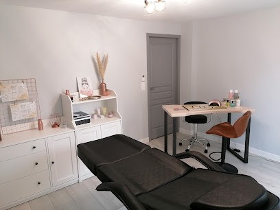 Studio ID Beauté et Tattoo, Esthéticienne à Angliers