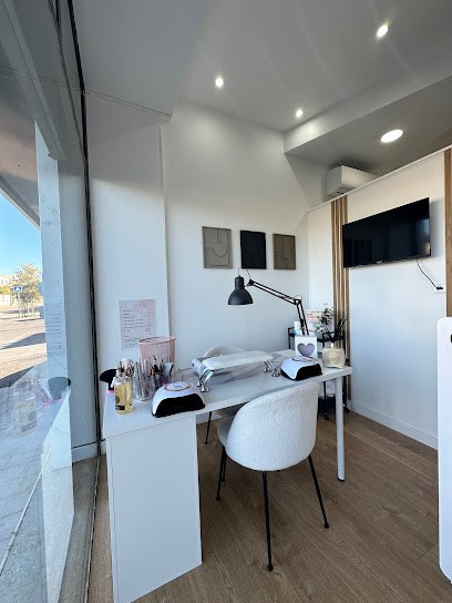 Js Beauty, Institut de Beauté à Saint-Victoret