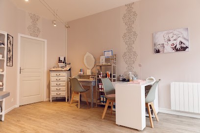 Natur'elle, Institut de Beauté à Saint-Sornin-Lavolps