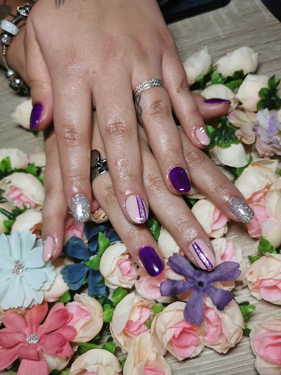 Émi & ongles, Institut de Beauté à Revel