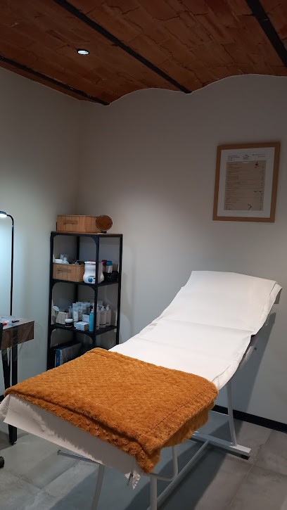 Natur'Ella Esthétique, Institut de Beauté à Saint-Vincent-de-Boisset