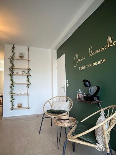 Chères Demoiselles, Institut de Beauté à Magny-en-Vexin