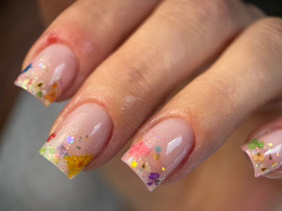 Nj Nails Studio, Institut De Beauté à Gémenos