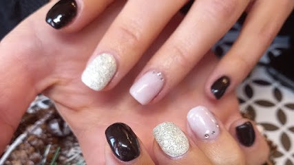 Prothésiste ongulaire stefy, Institut de Beauté aux Hauts d'Anjou