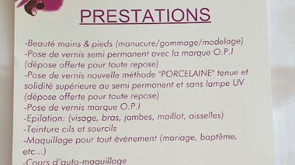 Marine Esthétique / technicienne maquillage semi-permanent, Esthéticienne à Chassey