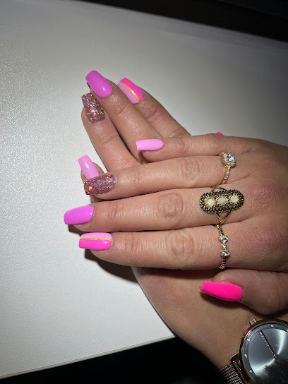 L'Onglerie D'Anaelle, Institut de Beauté à Moulins