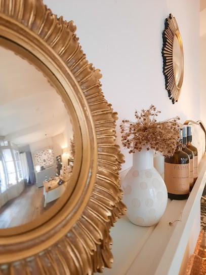 Divine Et Sens, Institut de Beauté à Nay