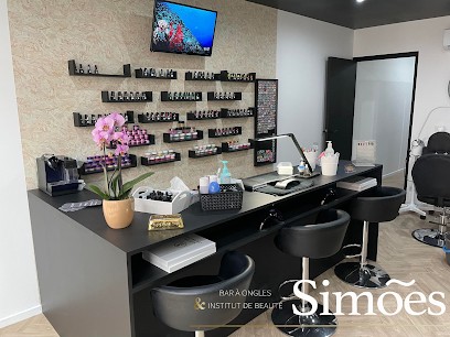 Bar à Ongles & Institut De Beauté - Simões, Institut de Beauté à Saint-Laurent-de-la-Salanque