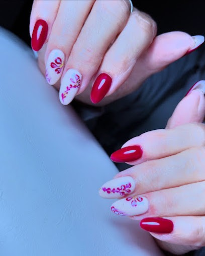 Sr_beautynails_, Esthéticienne à Ercuis